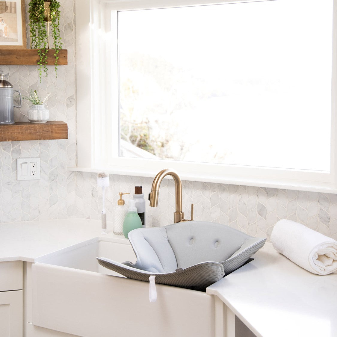 Ubbi Sink Bather-Grey
