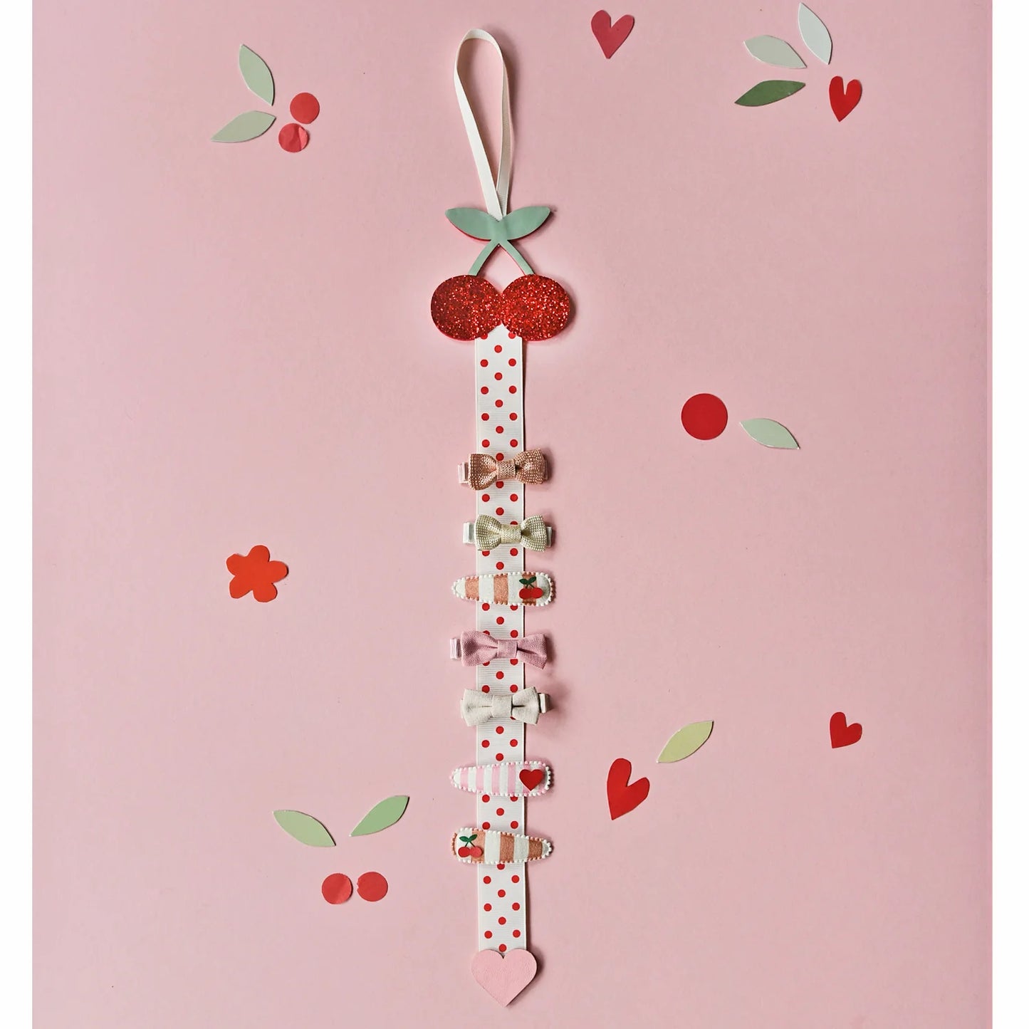 Tarán Very Cherry Clip Hanger