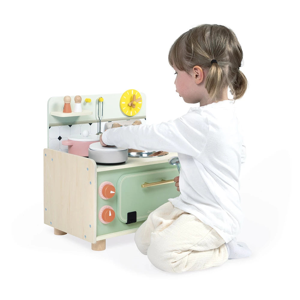 Janod Shiny Grandma Small Wooden Kitchen